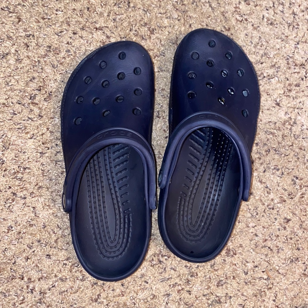 Super cute crocs worn 2 times